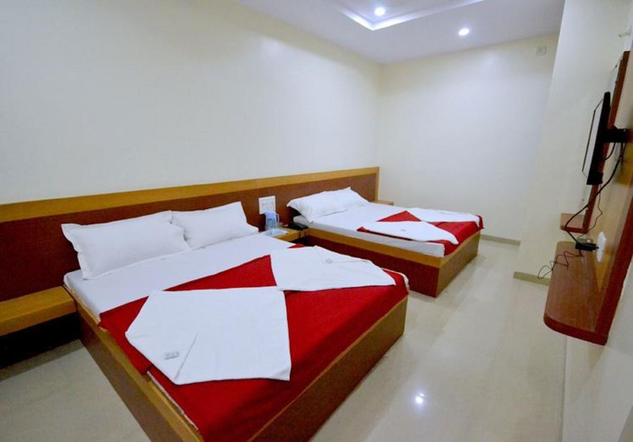 Hotel S S Palace Shirdi Luaran gambar